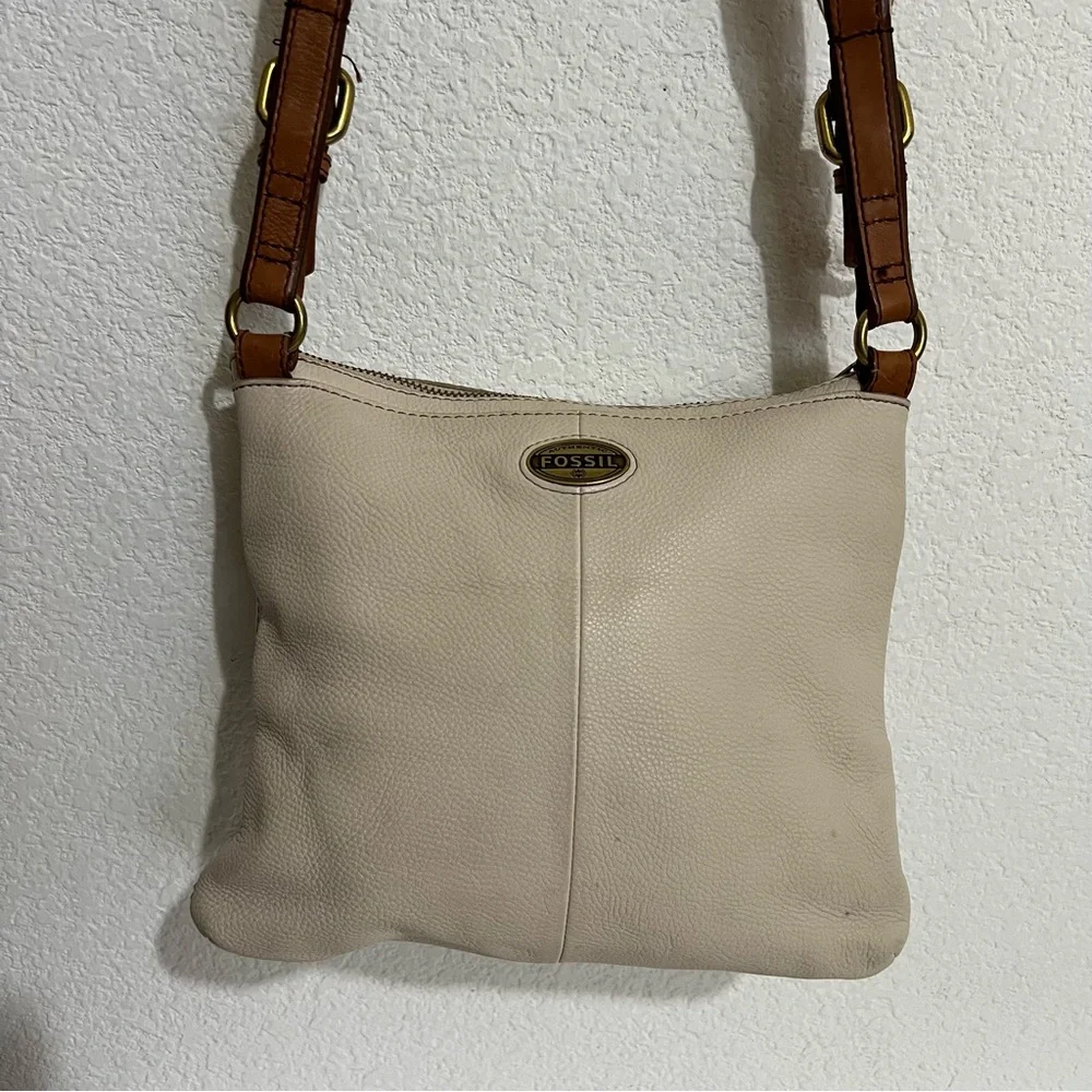 Vintage Fossil Beige Cream Pebbled Leather Crossbody Messenger Bag Unisex